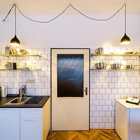Apartman Romantic Oasis With A/c + Terrace *
