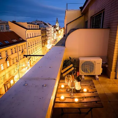 Romantic Oasis With A/c + Terrace *