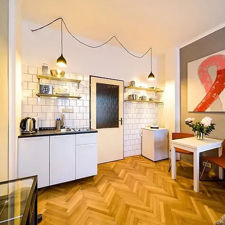 Romantic Oasis With A/c + Terrace * Prága